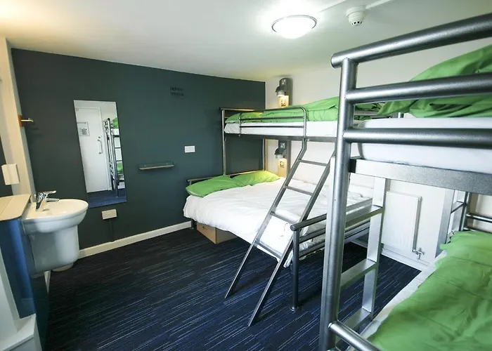 Yha Poppit Sands