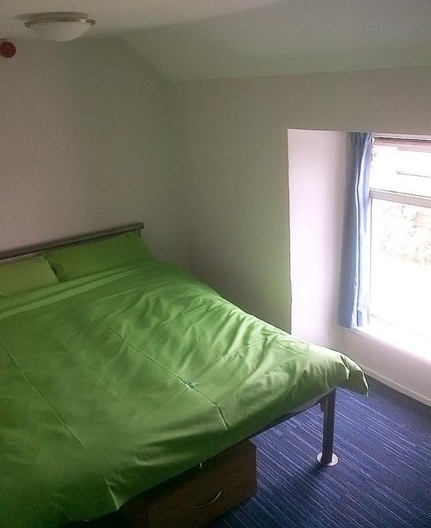 Yha Poppit Sands Hostel *