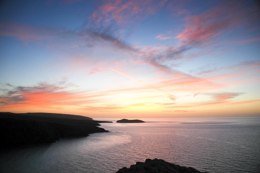 Hostel Yha Poppit Sands Cardigan